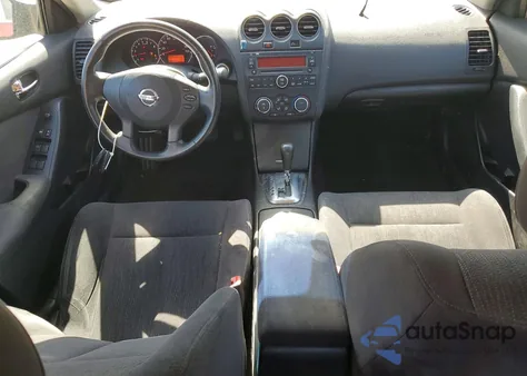 2010 Nissan Altima Base z USA, uszkodzony, nr VIN 1N4AL2AP3AC190269